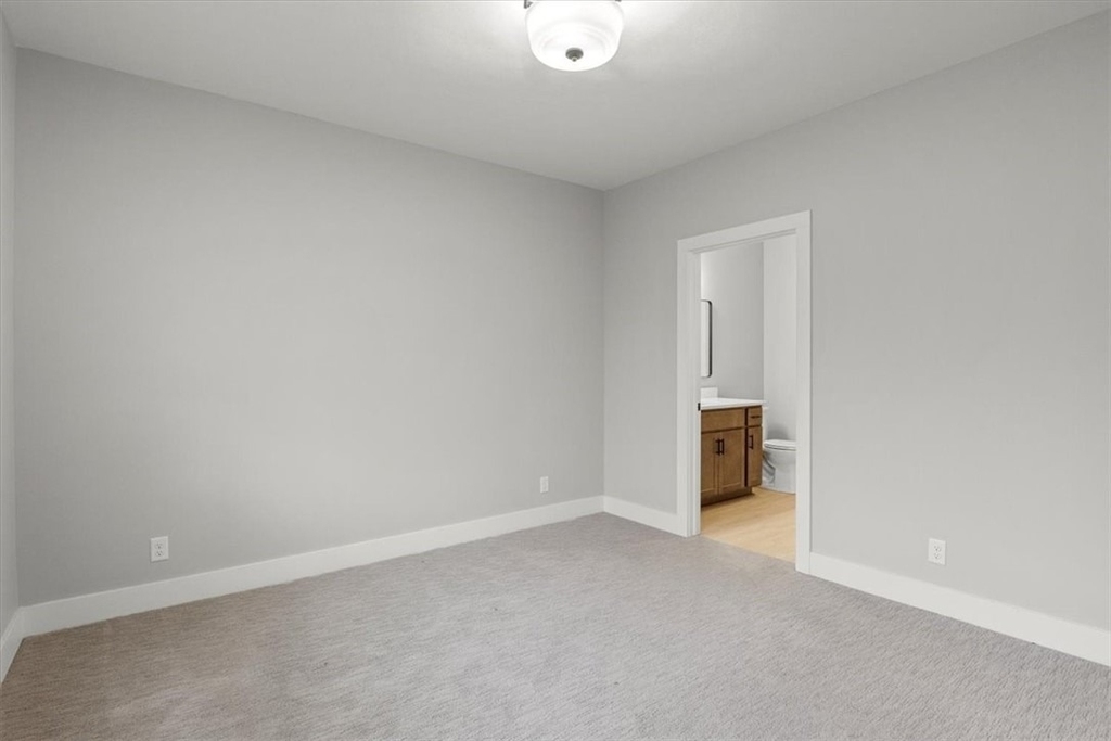 1155 Marina Parkway - Photo 9