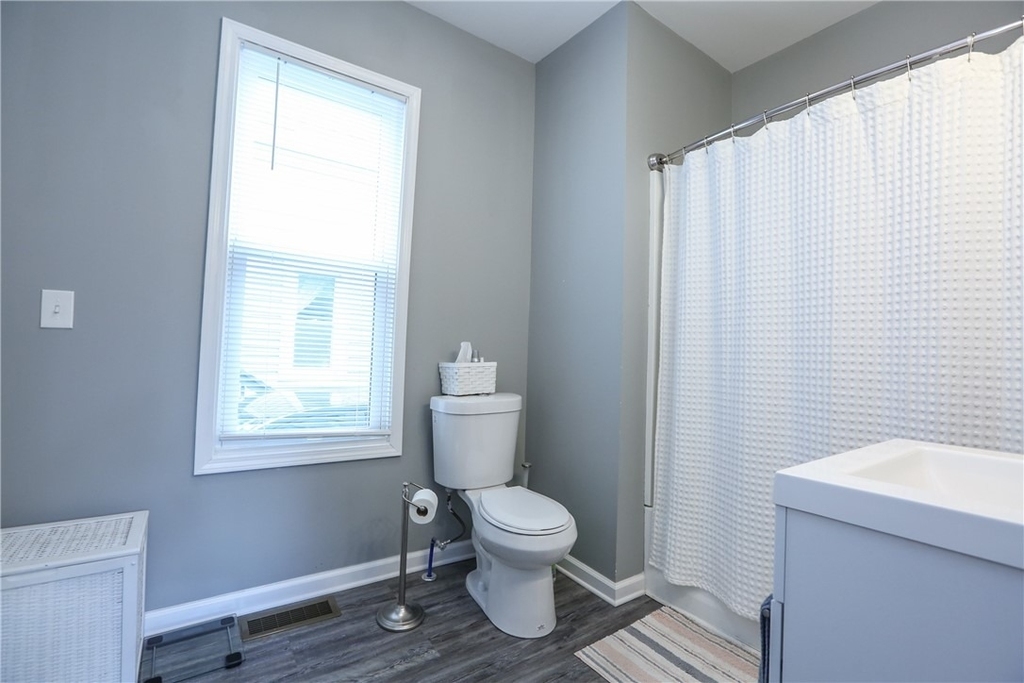 36 Tracy Street - Photo 17