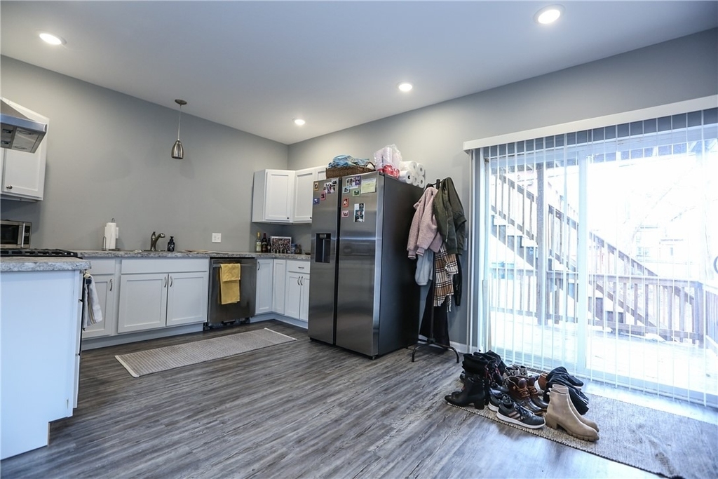 36 Tracy Street - Photo 3