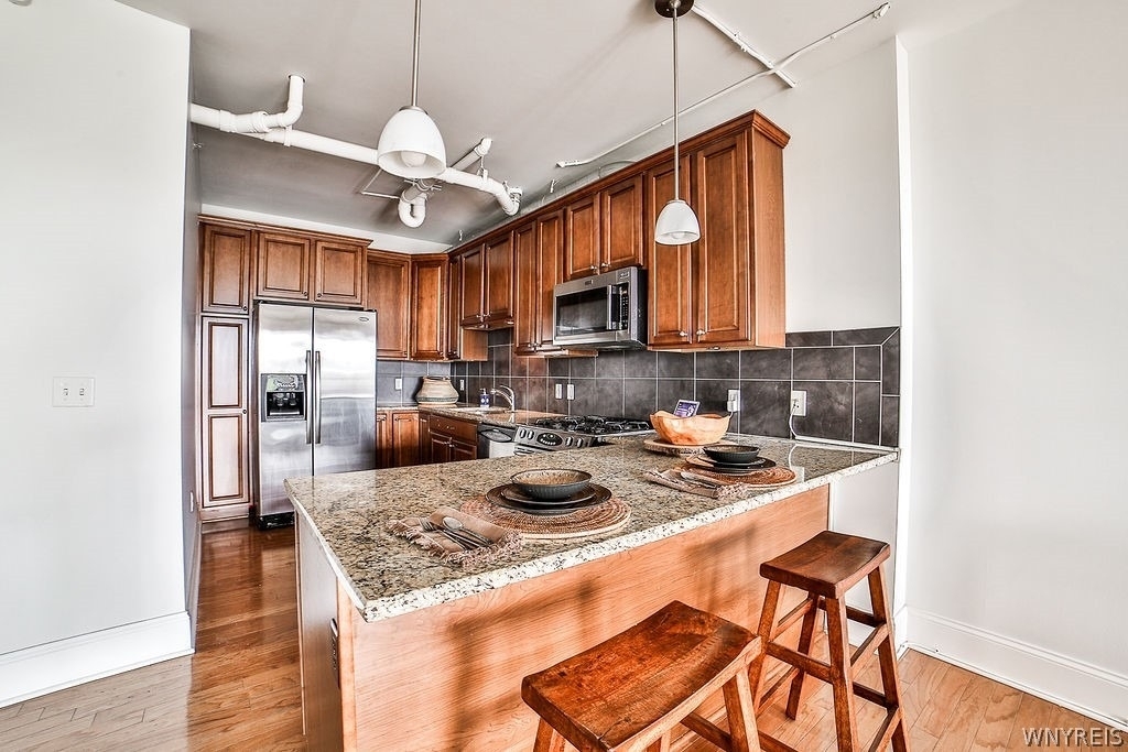 132 Lakefront Boulevard - Photo 2