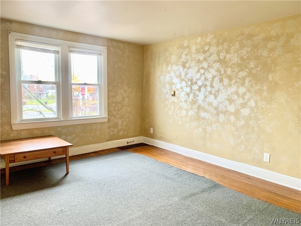657 Englewood Avenue - Photo 4
