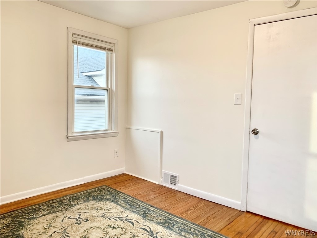 657 Englewood Avenue - Photo 8
