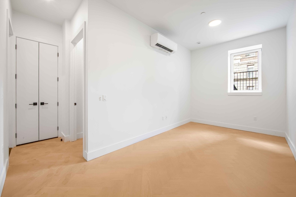 321 East 17th Street - Photo 0