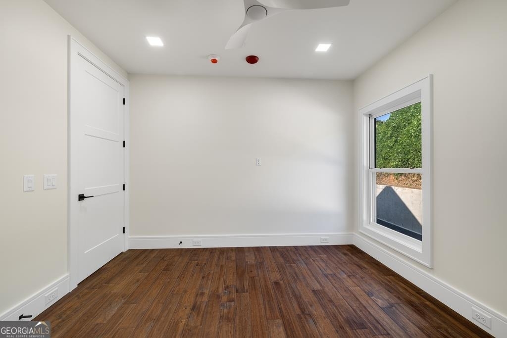 1281 E Main Street - Photo 15