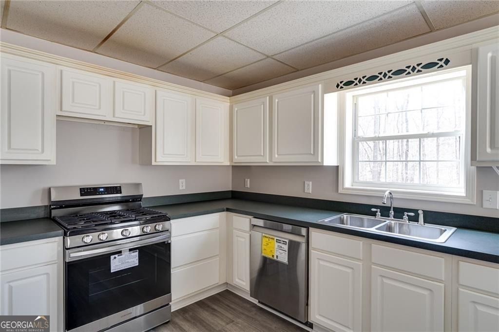 6110 Matt Highway - Photo 13