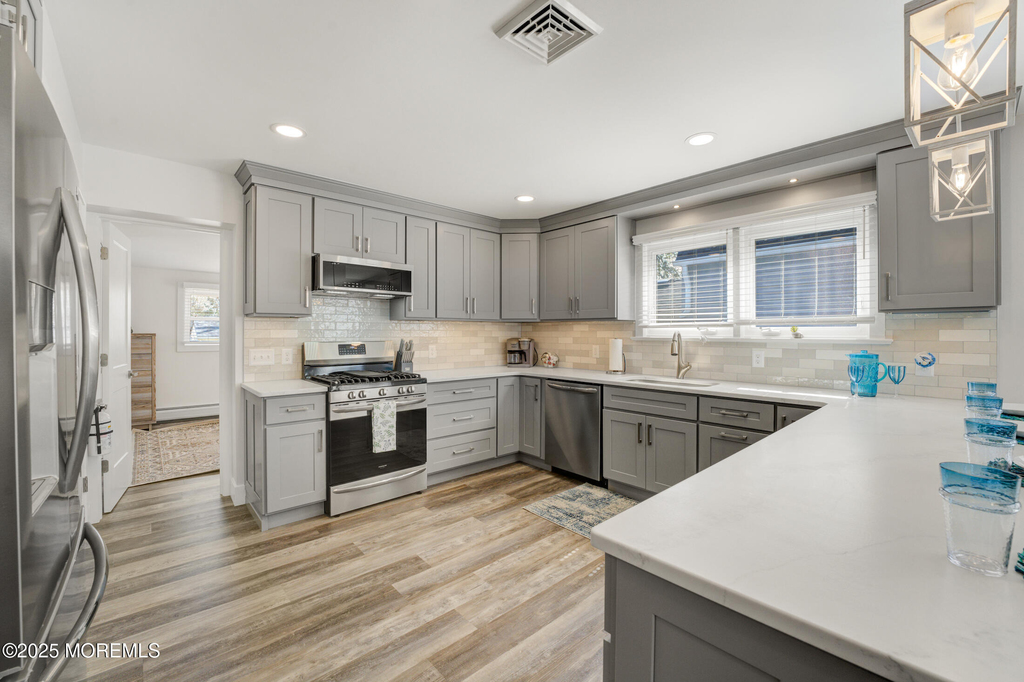 307 Asbury Avenue - Photo 6