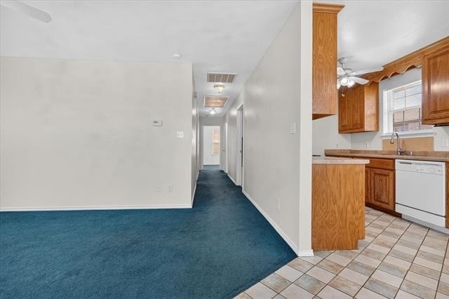 509 W Cedar Street - Photo 2