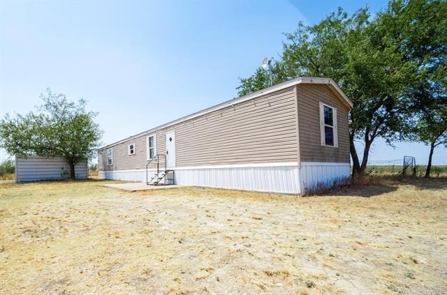 11621 Annandale Road - Photo 0