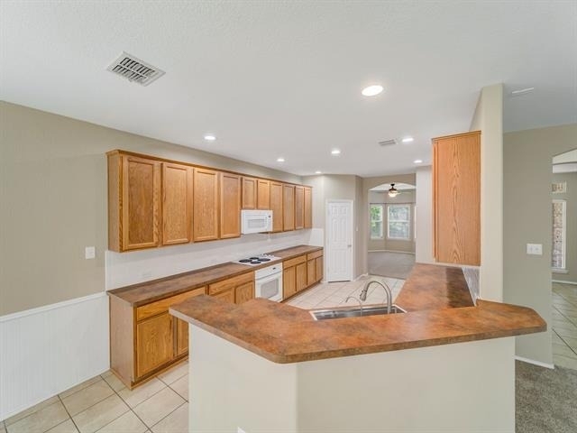 8162 Robertson Drive - Photo 11
