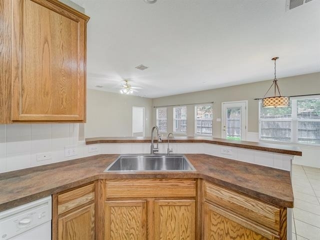 8162 Robertson Drive - Photo 9