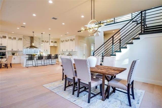 3611 S Versailles Avenue - Photo 9