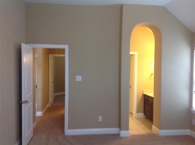 2449 Kingsgate Drive - Photo 9