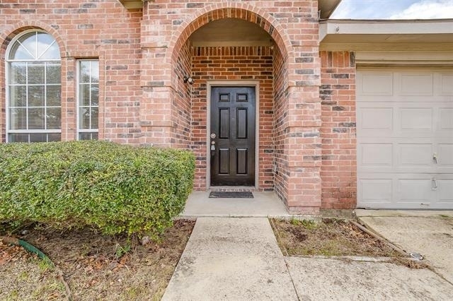 927 Simon Drive - Photo 3