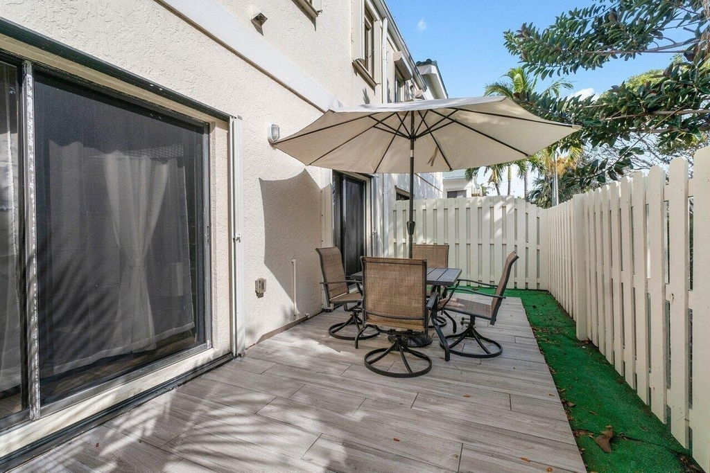 820 Bella Vista Court S - Photo 13