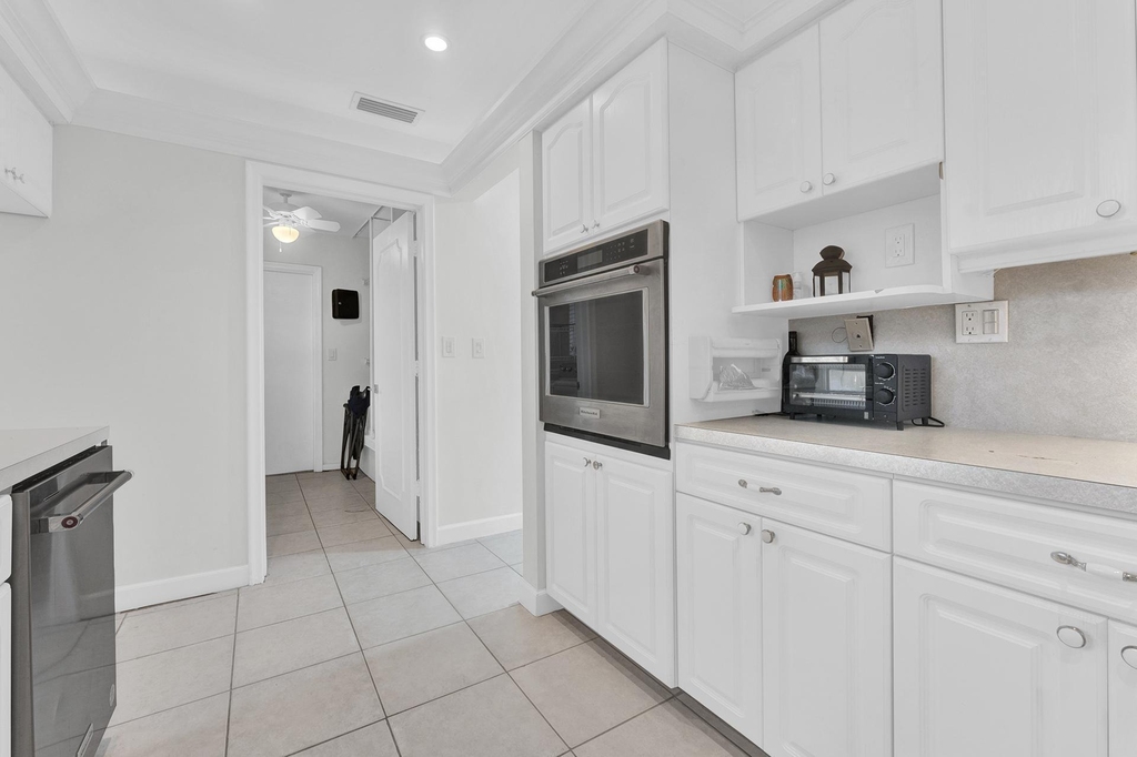 5921 Ne 15th Avenue - Photo 5