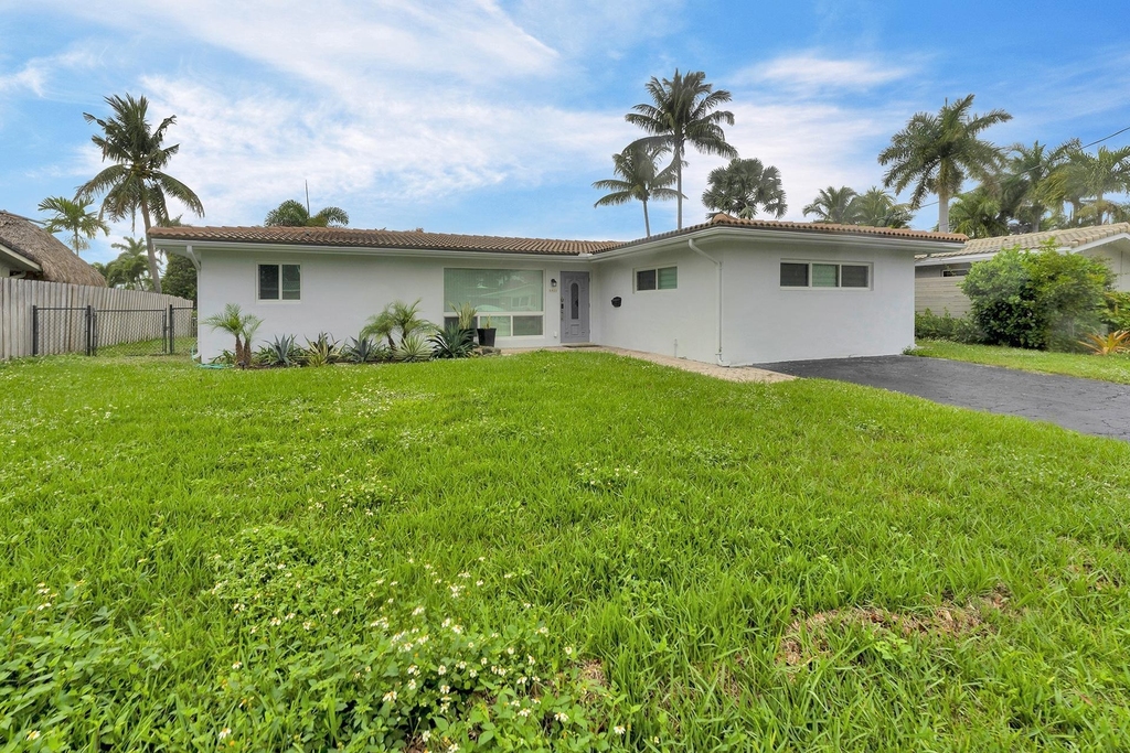 5921 Ne 15th Avenue - Photo 1