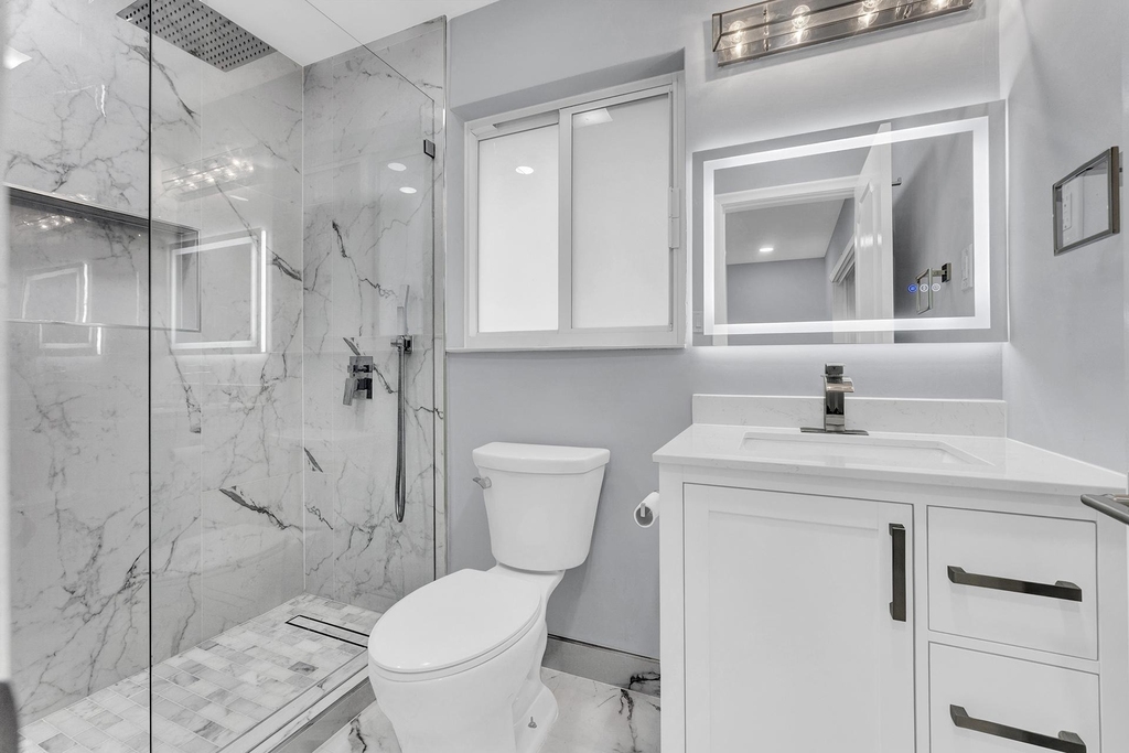 5921 Ne 15th Avenue - Photo 18