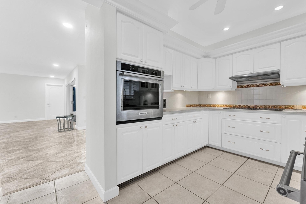 5921 Ne 15th Avenue - Photo 4