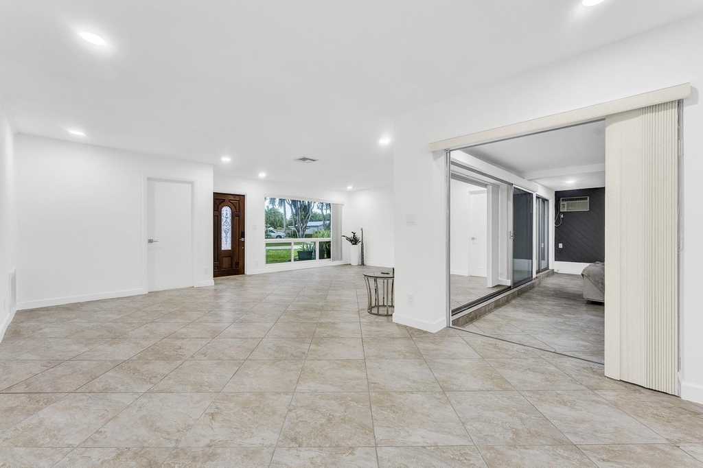 5921 Ne 15th Avenue - Photo 23