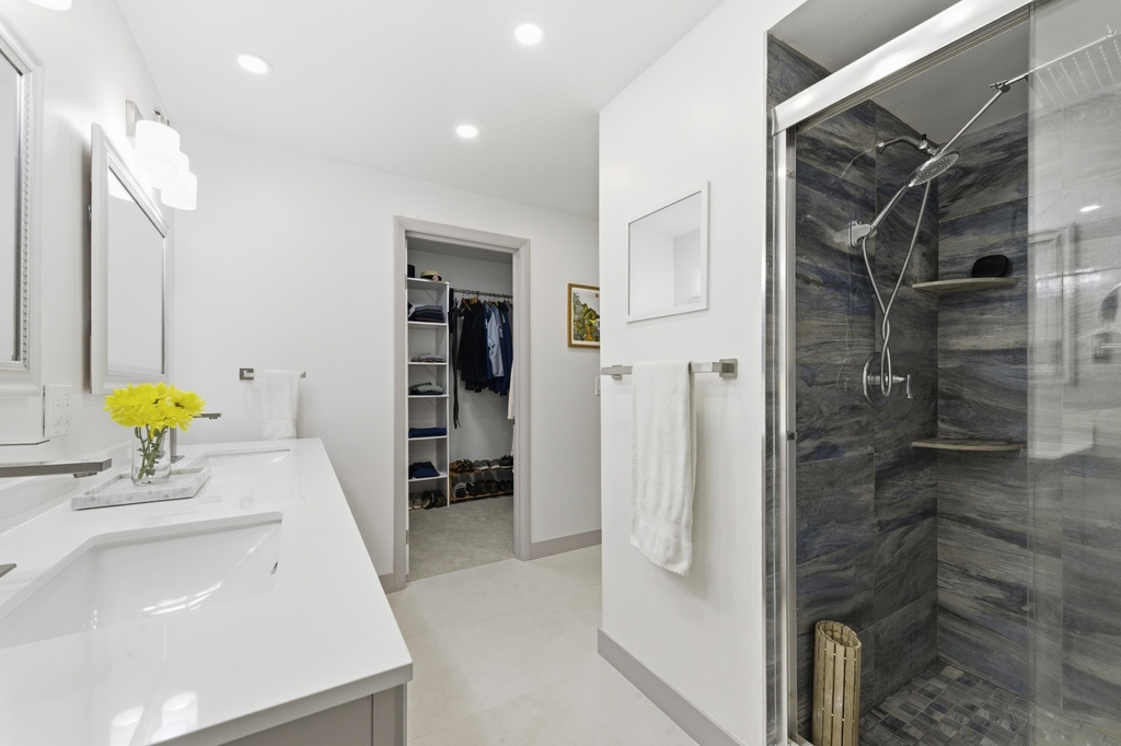 137 Brackenwood Road - Photo 23