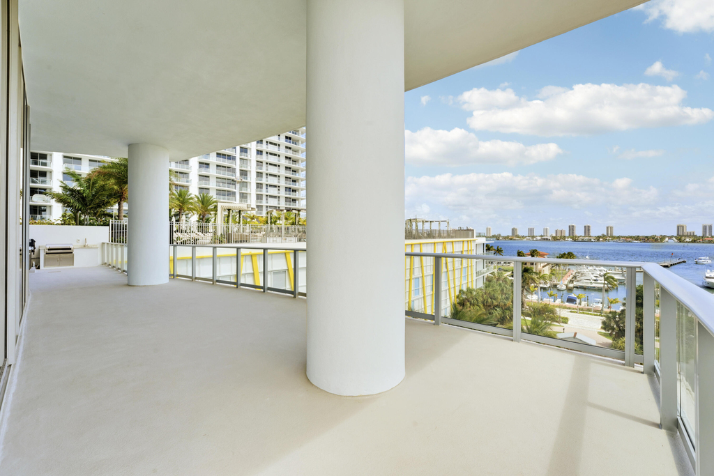 220 Lake Shore Drive - Photo 73