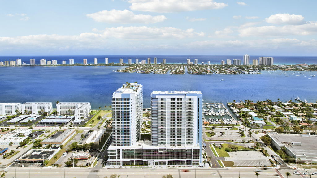 220 Lake Shore Drive - Photo 43