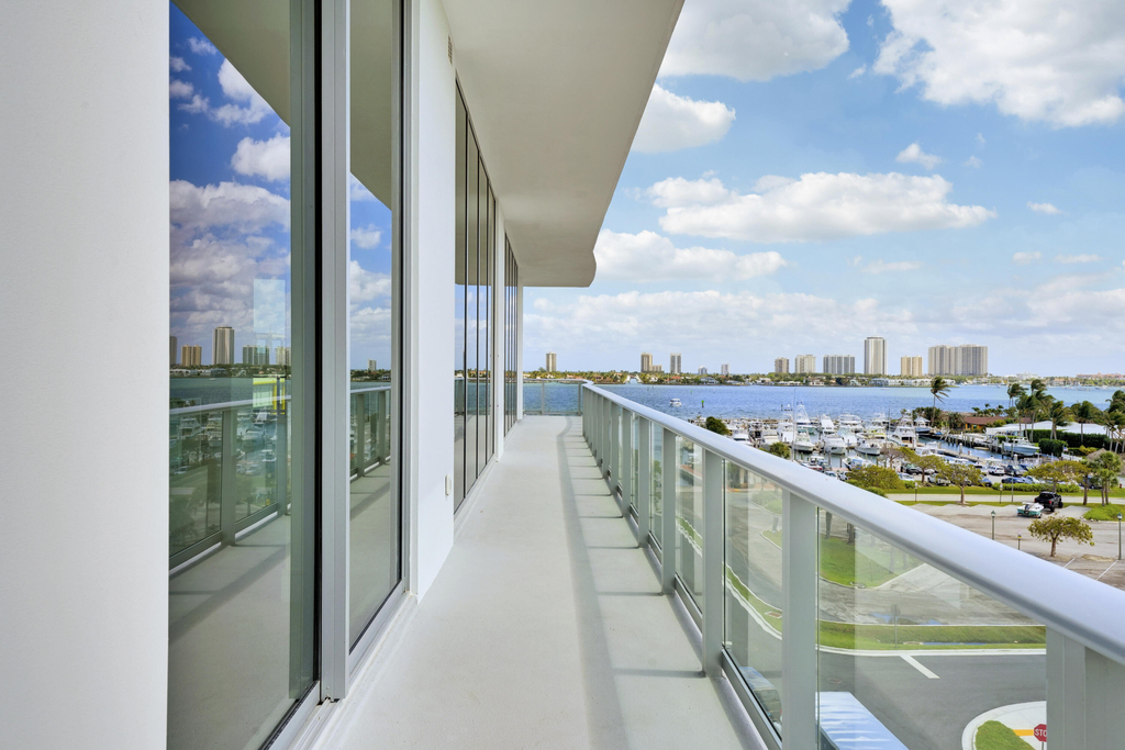 220 Lake Shore Drive - Photo 53