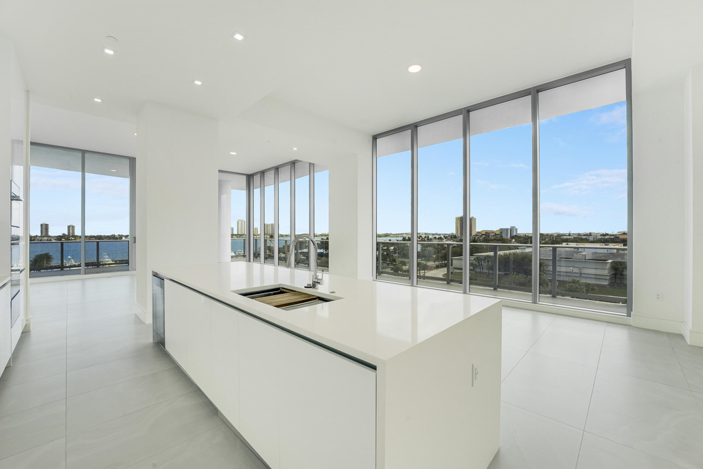 220 Lake Shore Drive - Photo 48