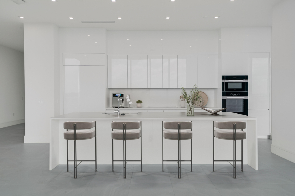 220 Lake Shore Drive - Photo 8