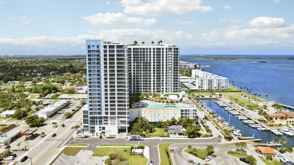 220 Lake Shore Drive - Photo 41