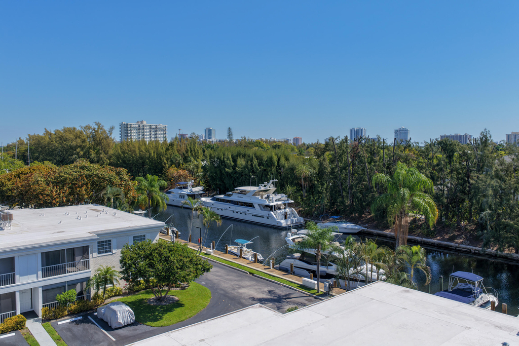 6231 Bay Club Drive - Photo 3