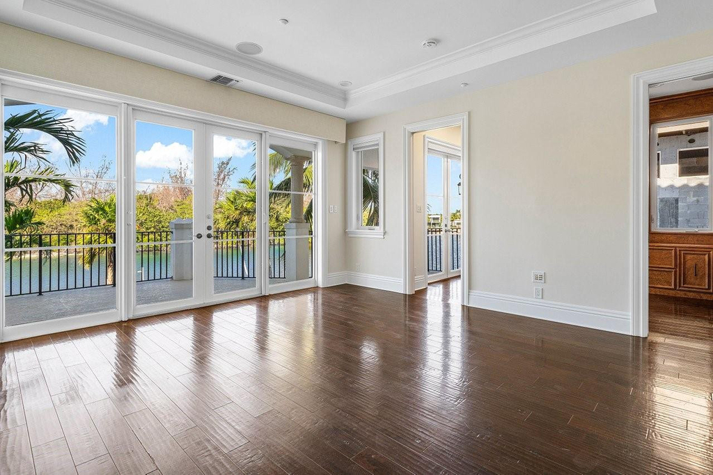 549 Ne 19th Avenue - Photo 28
