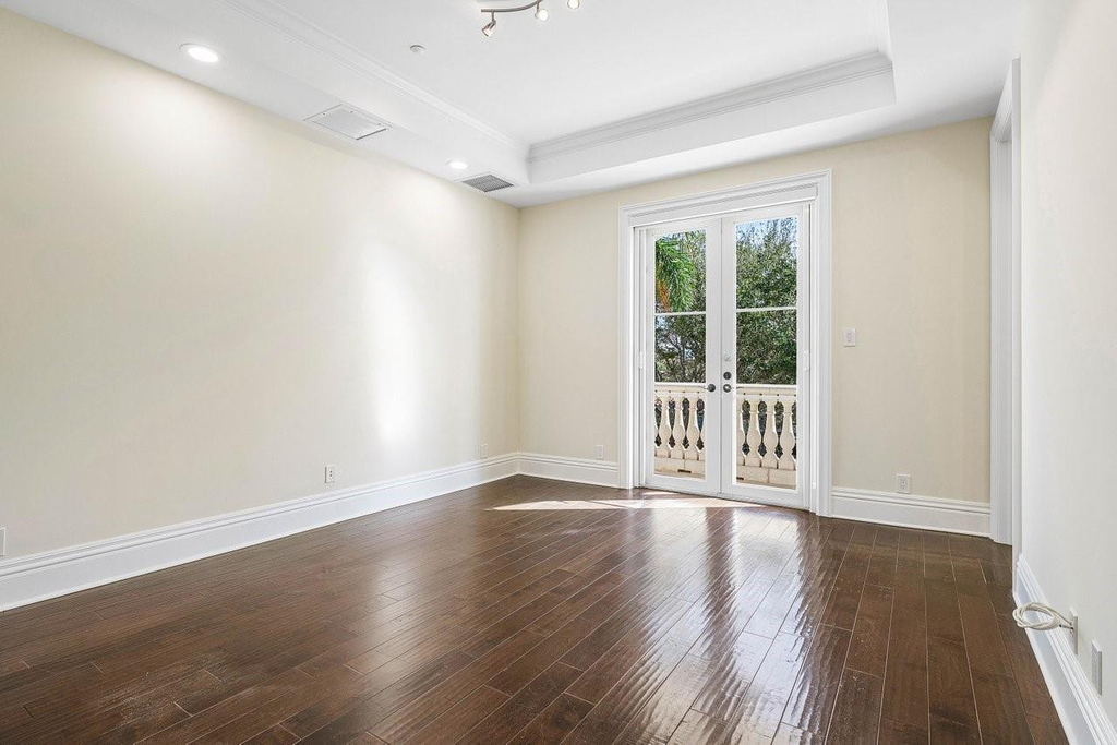 549 Ne 19th Avenue - Photo 40
