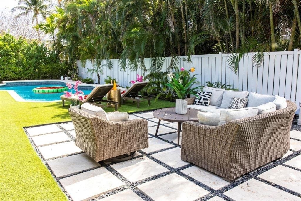 222 N Tradewinds Avenue - Photo 4