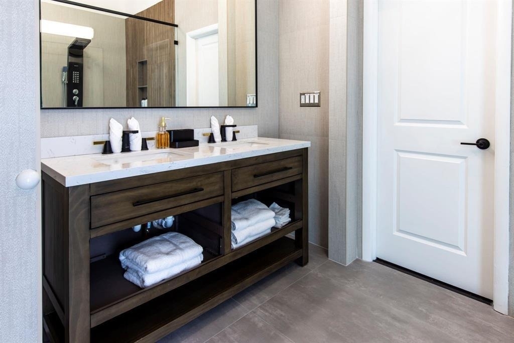 222 N Tradewinds Avenue - Photo 32