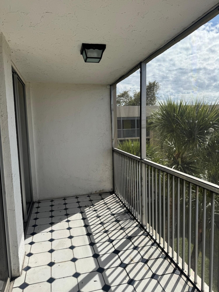 3141 Nw 47th Terrace - Photo 17