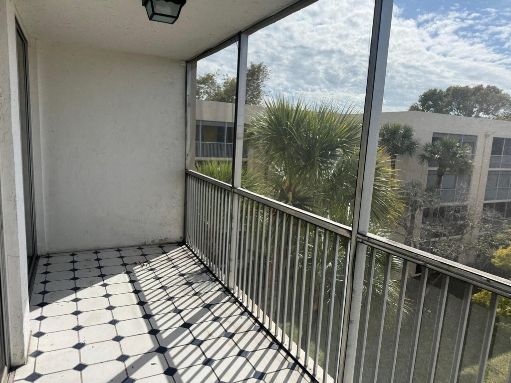 3141 Nw 47th Terrace - Photo 3