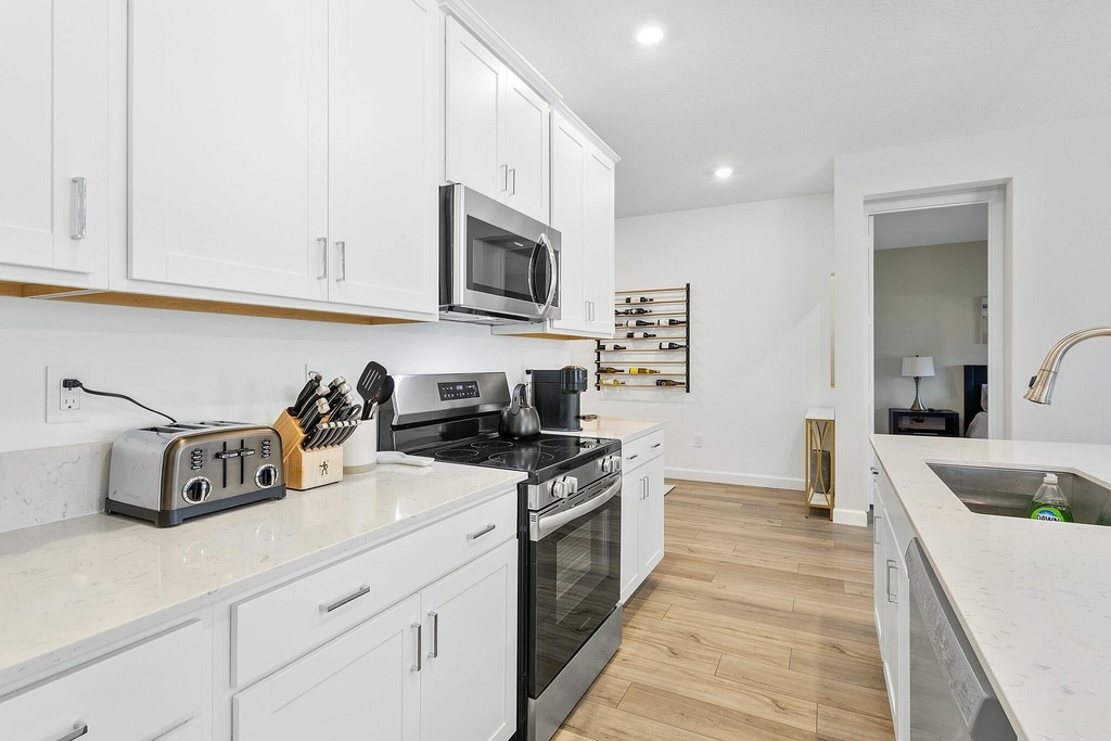 13404 Brotherhood Way - Photo 7