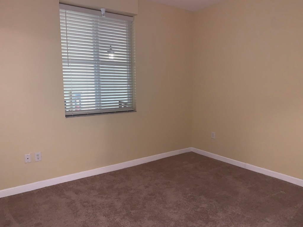 3055 Nw 126th Avenue - Photo 8
