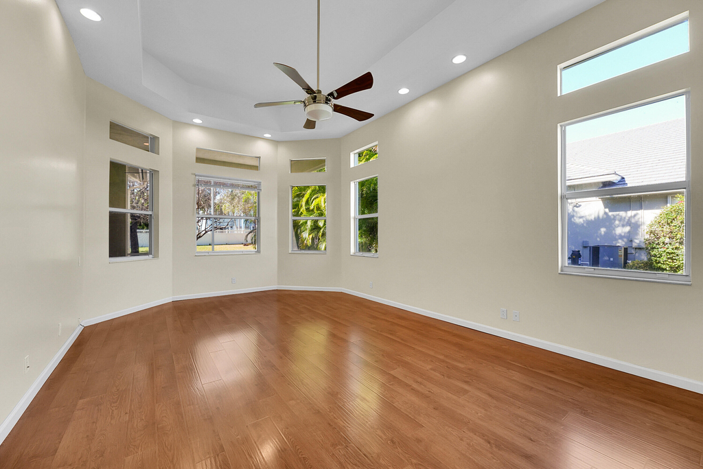211 Nw Pleasant Grove Way - Photo 9
