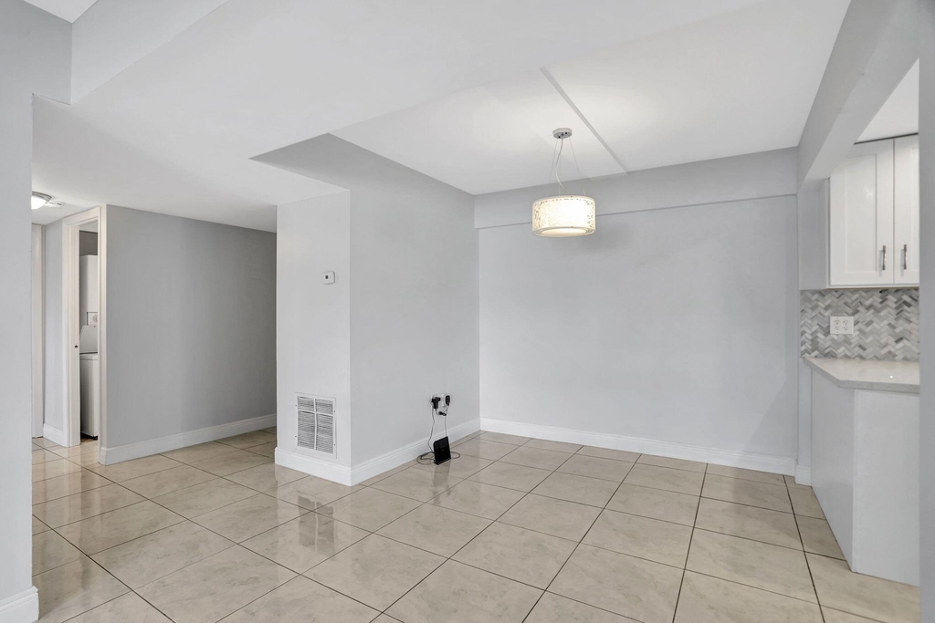4156 Inverrary Drive - Photo 2