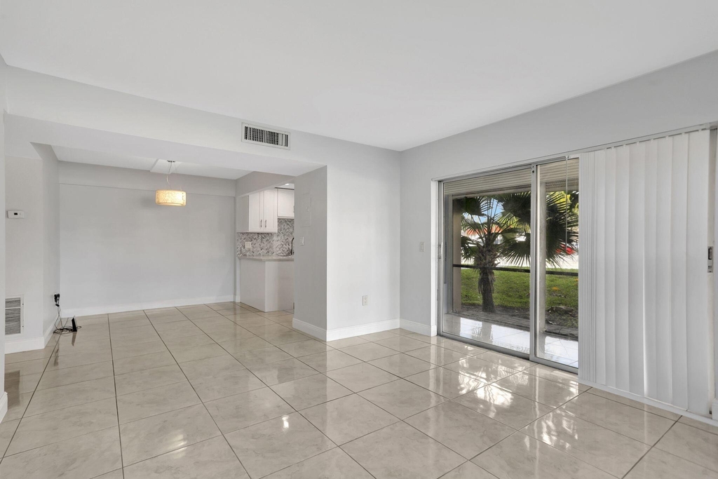 4156 Inverrary Drive - Photo 11