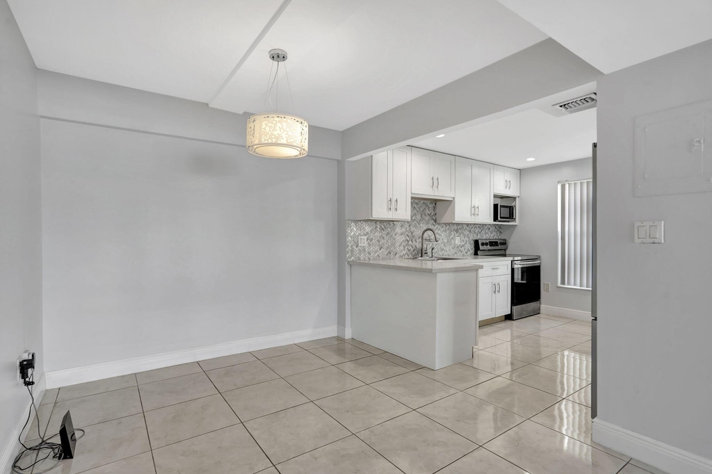 4156 Inverrary Drive - Photo 13