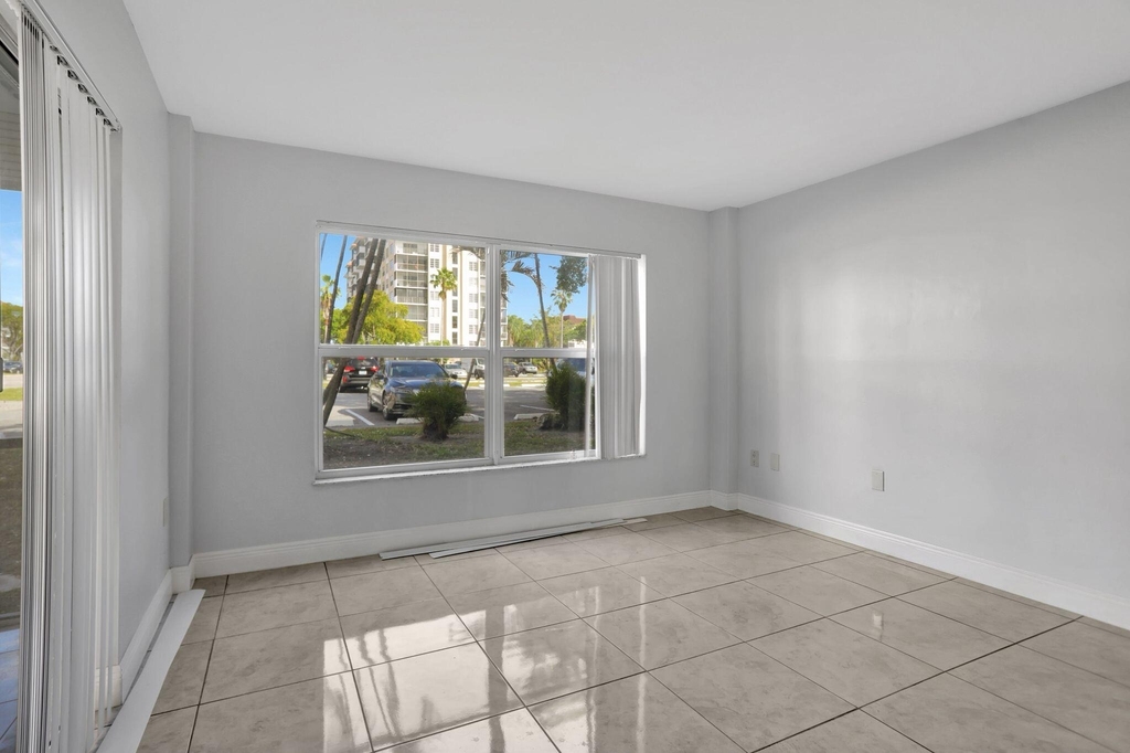 4156 Inverrary Drive - Photo 17