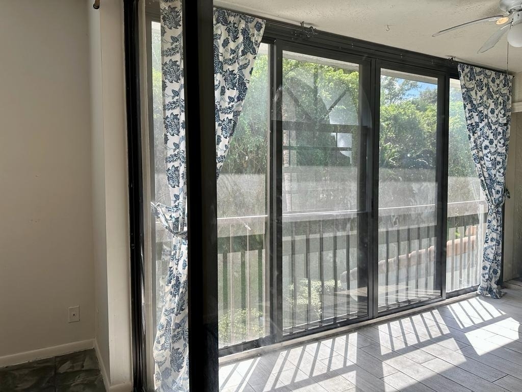 5438 Verona Drive - Photo 4
