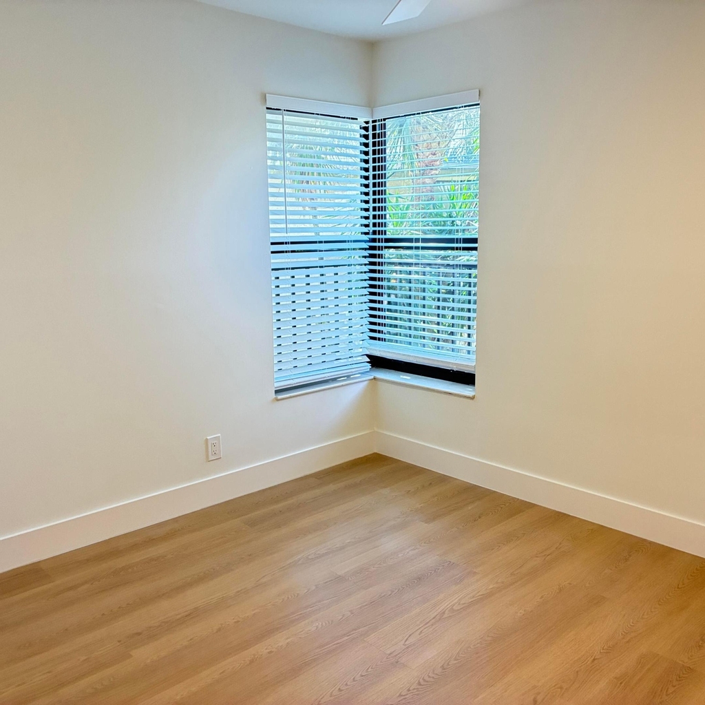 3460 Nw 47th Avenue - Photo 21