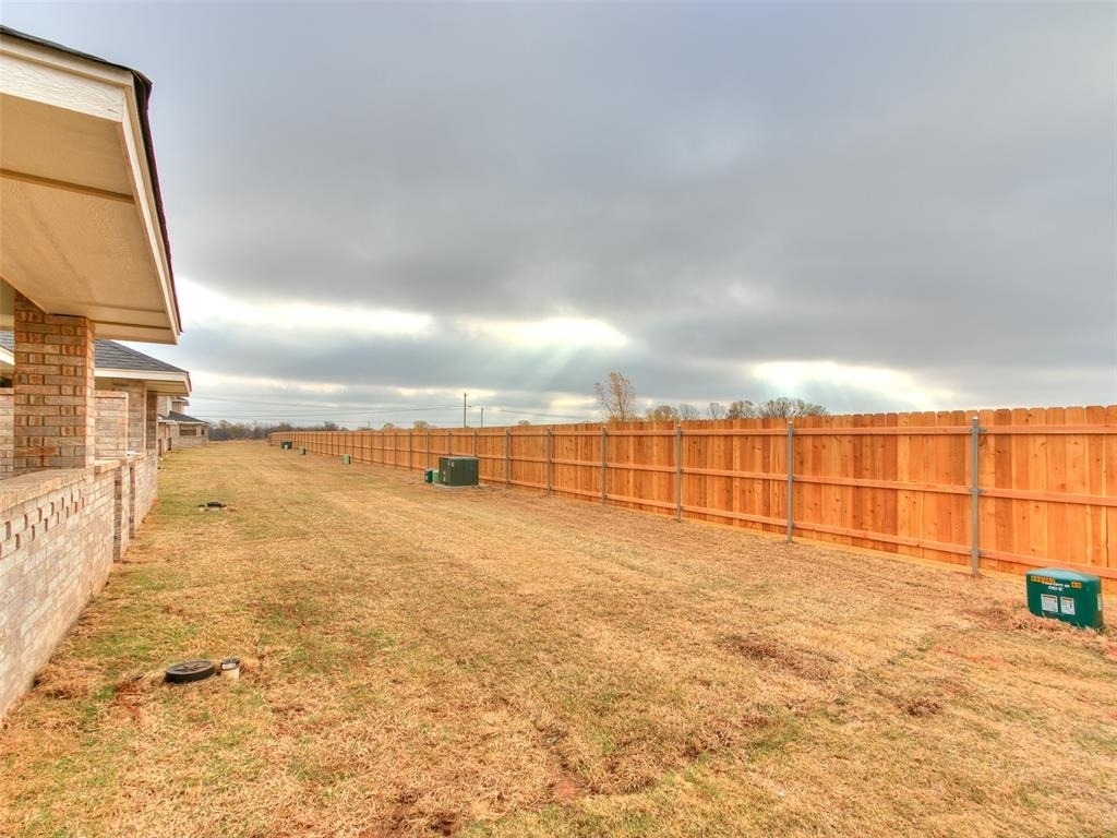 13011 Nw 3rd Court - Photo 5