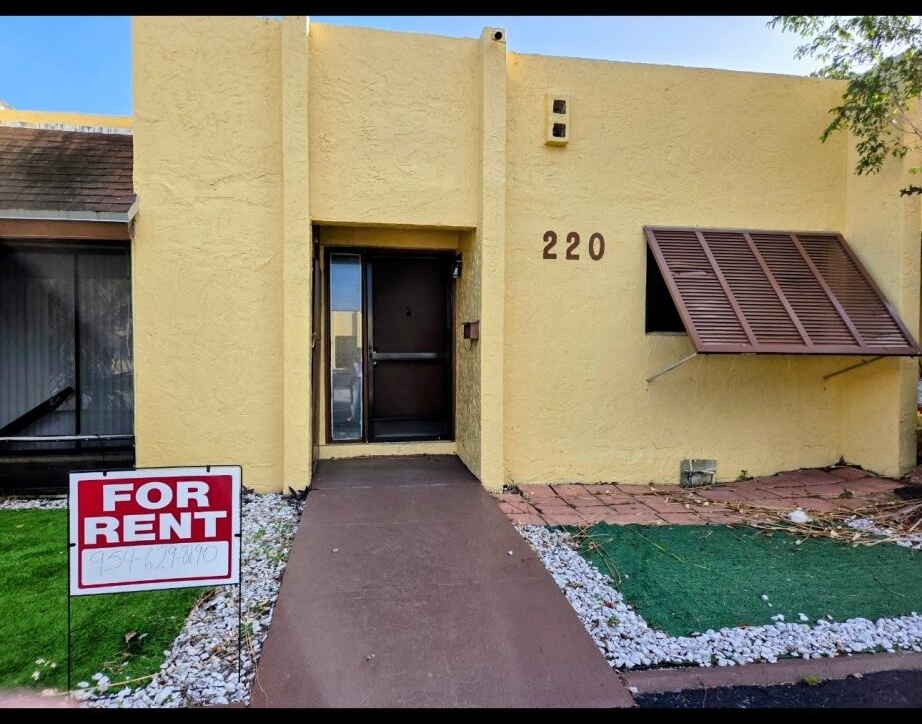 220 Nw 43rd Court - Photo 2