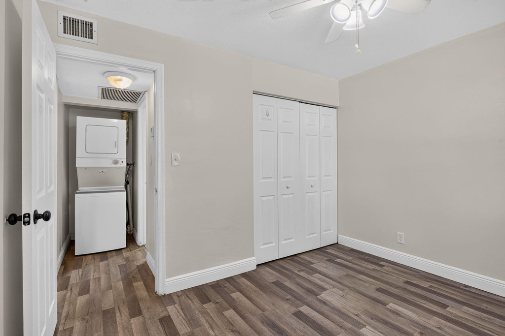 220 Nw 43rd Court - Photo 11