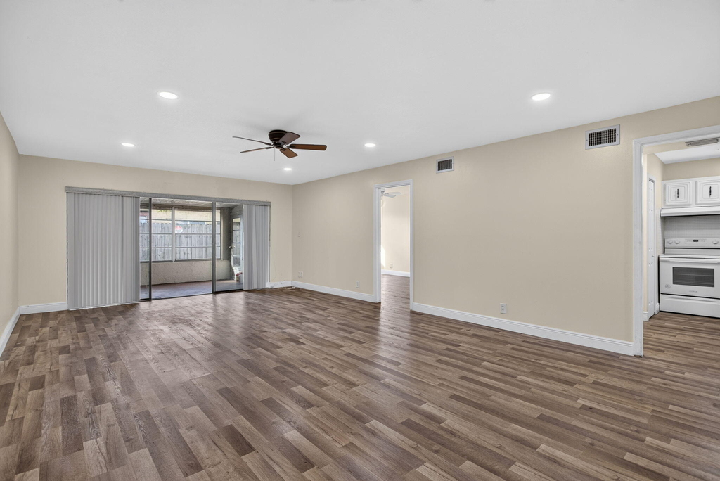 220 Nw 43rd Court - Photo 1